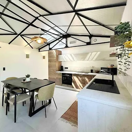 Peaceful Between Sea And Pyrenees Дом отдыха