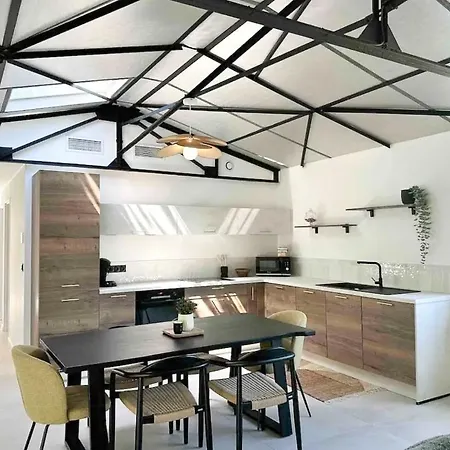 Peaceful Between Sea And Pyrenees Perpignan