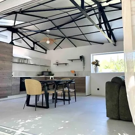 Peaceful Between Sea And Pyrenees Дом отдыха Перпиньан